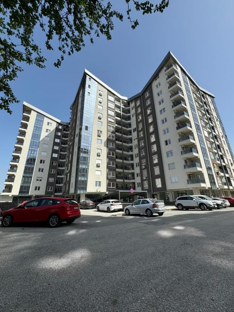 Property building, Neighbourhood, Street view, Location
