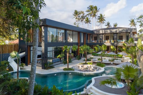 Property building, Day, Garden view, Pool view, Swimming pool, sunbed