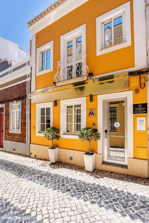 Property building, Day, Neighbourhood, Street view