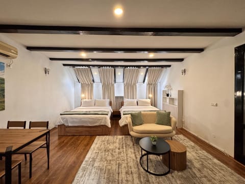 Bed, Living room, Photo of the whole room, Seating area, Bedroom