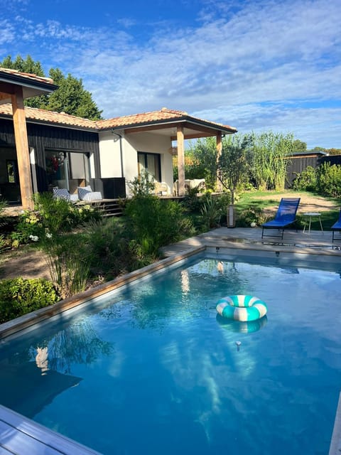 Garden, Swimming pool