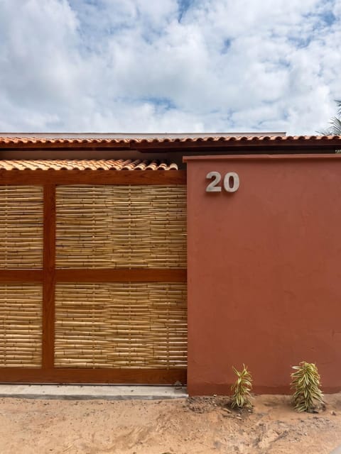 Facade/entrance, Day