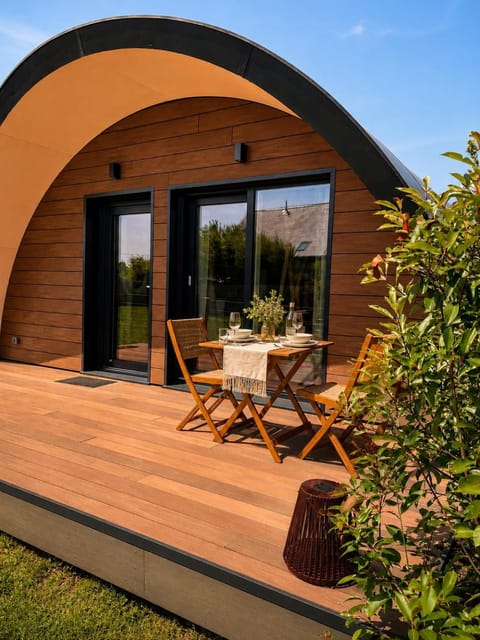 Patio, Garden view