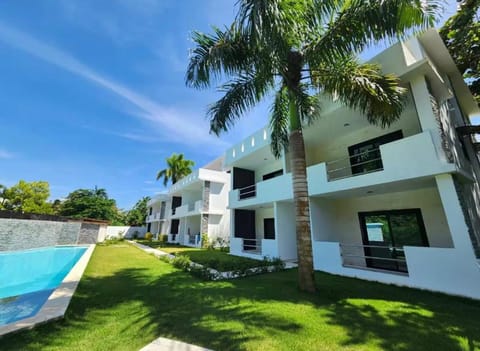 Day, Natural landscape, Garden, Garden view, Pool view, Swimming pool