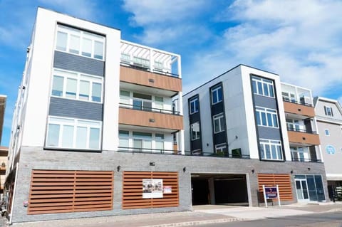 Property building, Street view