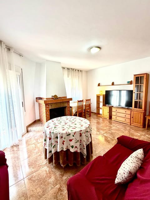Communal lounge/ TV room, TV and multimedia, Living room, Seating area