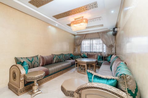 Living room, air conditioner