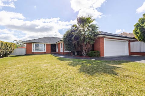 Property building, Garden, Garden view