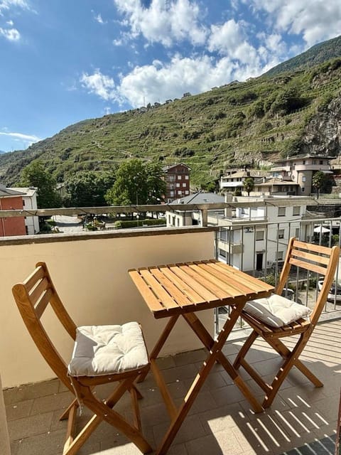 Natural landscape, Balcony/Terrace, Mountain view