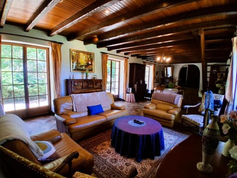 Communal lounge/ TV room, Living room