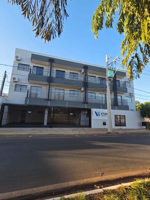 Property building, Neighbourhood