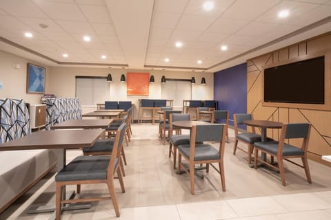 TV and multimedia, Breakfast