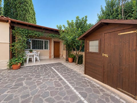 Property building, Patio, Inner courtyard view, Parking
