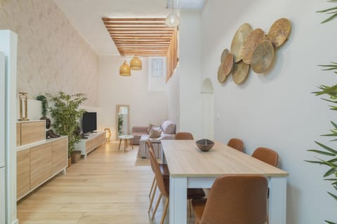 TV and multimedia, Kitchen or kitchenette, Dining area