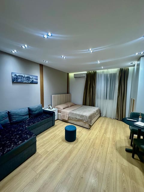 Living room, Photo of the whole room