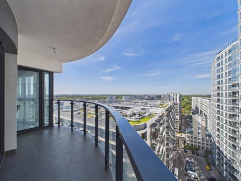 Balcony/Terrace, City view