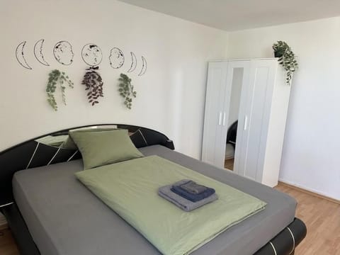 Bed, Photo of the whole room, Bedroom, towels, wardrobe