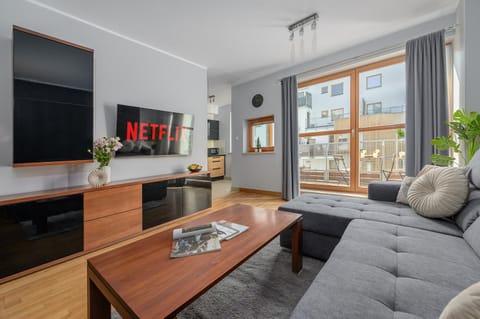 TV and multimedia, Kitchen or kitchenette, Living room, Seating area