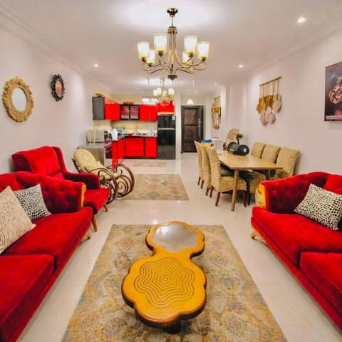 Kitchen or kitchenette, Living room, Seating area, Dining area, pet friendly
