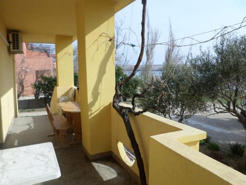 Balcony/Terrace, children, Family