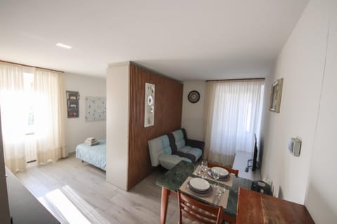 Bed, Living room, Photo of the whole room