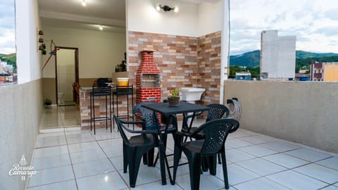 BBQ facilities, Seating area