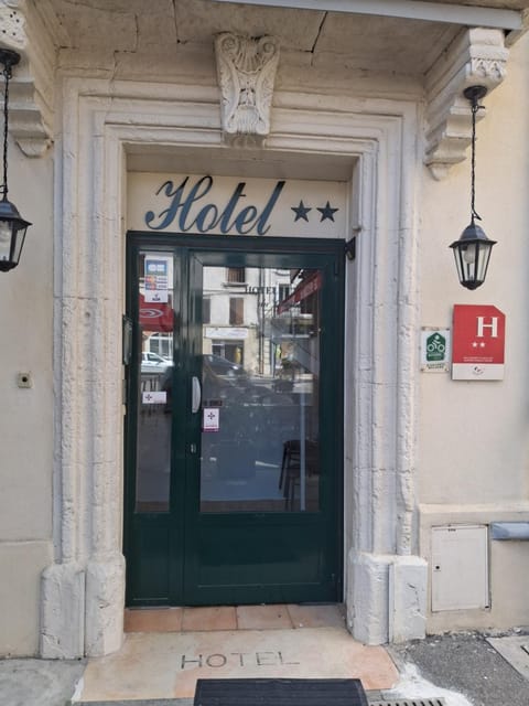 Property building, Facade/entrance, Breakfast