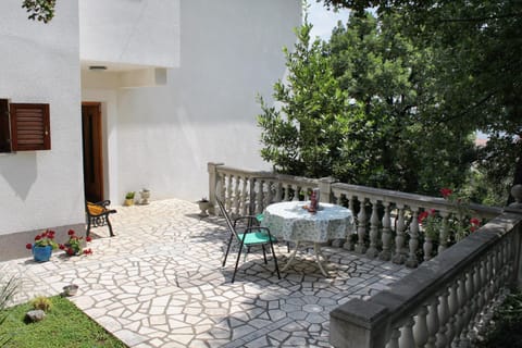 Balcony/Terrace, children, Family