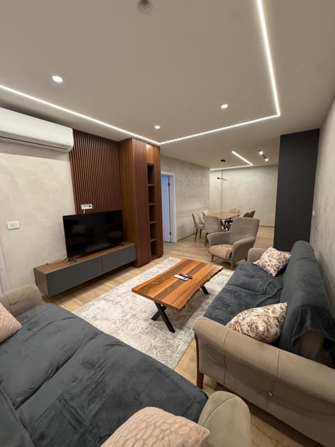 TV and multimedia, Living room, Photo of the whole room, Seating area