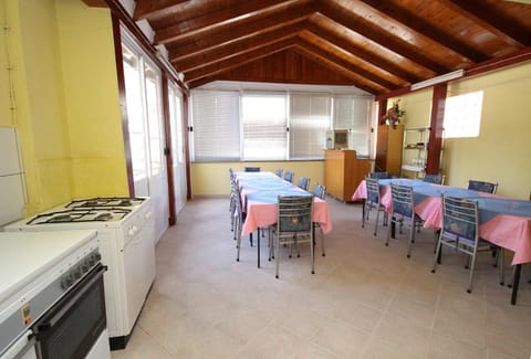 Location, children, Family