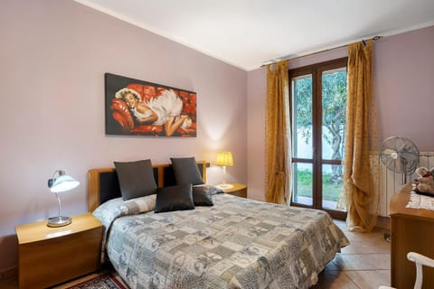 Property building, Living room, Bedroom