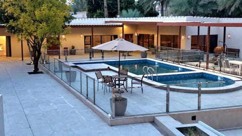 Swimming pool