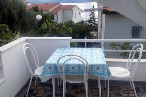 Balcony/Terrace, children, Family