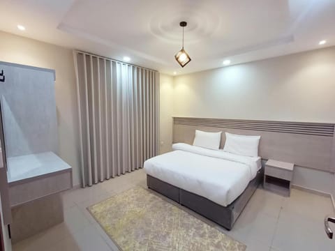 Bed, Photo of the whole room, Bedroom, towels, wardrobe