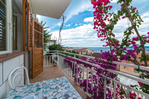 Balcony/Terrace, children, Family