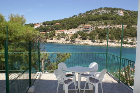 Balcony/Terrace, children, Family