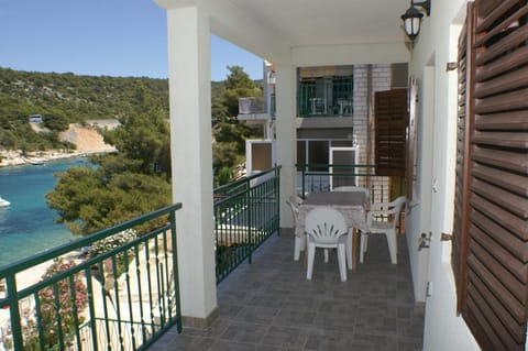 Balcony/Terrace, children, Family
