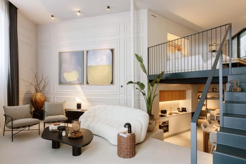 Living room, Photo of the whole room
