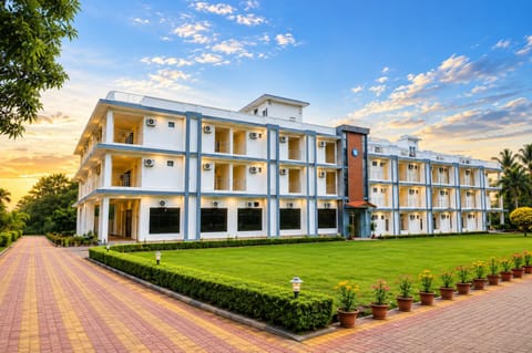 Property building, Garden, Garden view