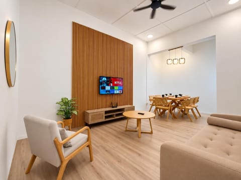 Property building, Communal lounge/ TV room, TV and multimedia, View (from property/room), View (from property/room), Living room, Dining area, Communal kitchen, Family, Family, Family, VIP, VIP, VIP