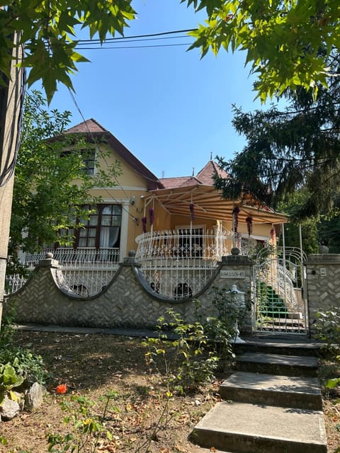 Property building, Garden, Garden