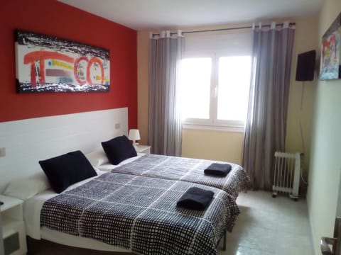 Day, Photo of the whole room