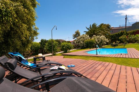 Solarium, Swimming pool