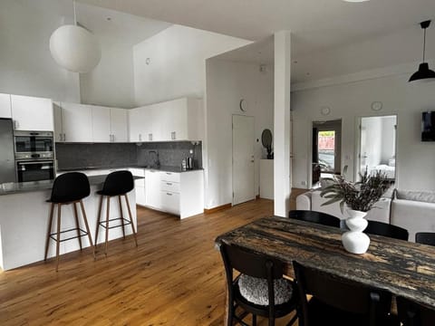 Kitchen or kitchenette, Living room, Dining area
