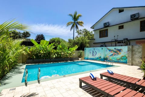 Garden view, Pool view, Swimming pool, sunbed