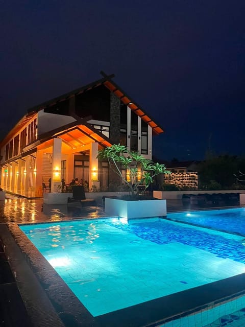 Property building, Night, Pool view, Swimming pool