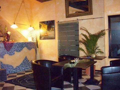 Decorative detail, Seating area