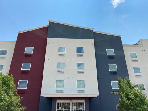 Candlewood Suites La Porte by IHG Hotel in La Porte