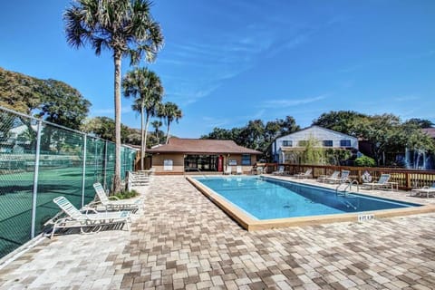 Day, Pool view, Swimming pool, Swimming pool, sunbed