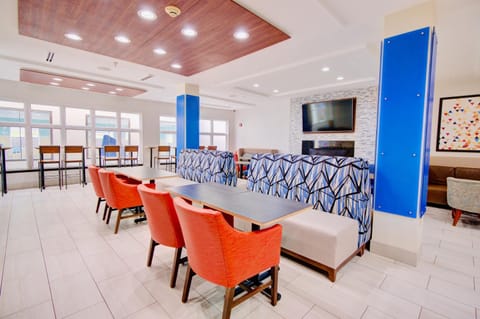 Lobby or reception, Dining area, Diving, Breakfast